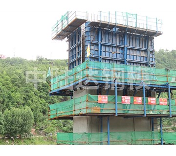 昆明液壓爬模在較高建筑物施工中的優(yōu)勢(shì)有哪些？